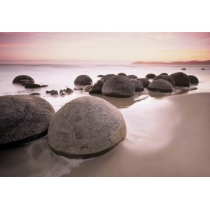 Moeraki Boulders At Oamaru (00285)